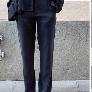 Djerf Avenue ash on the go pants